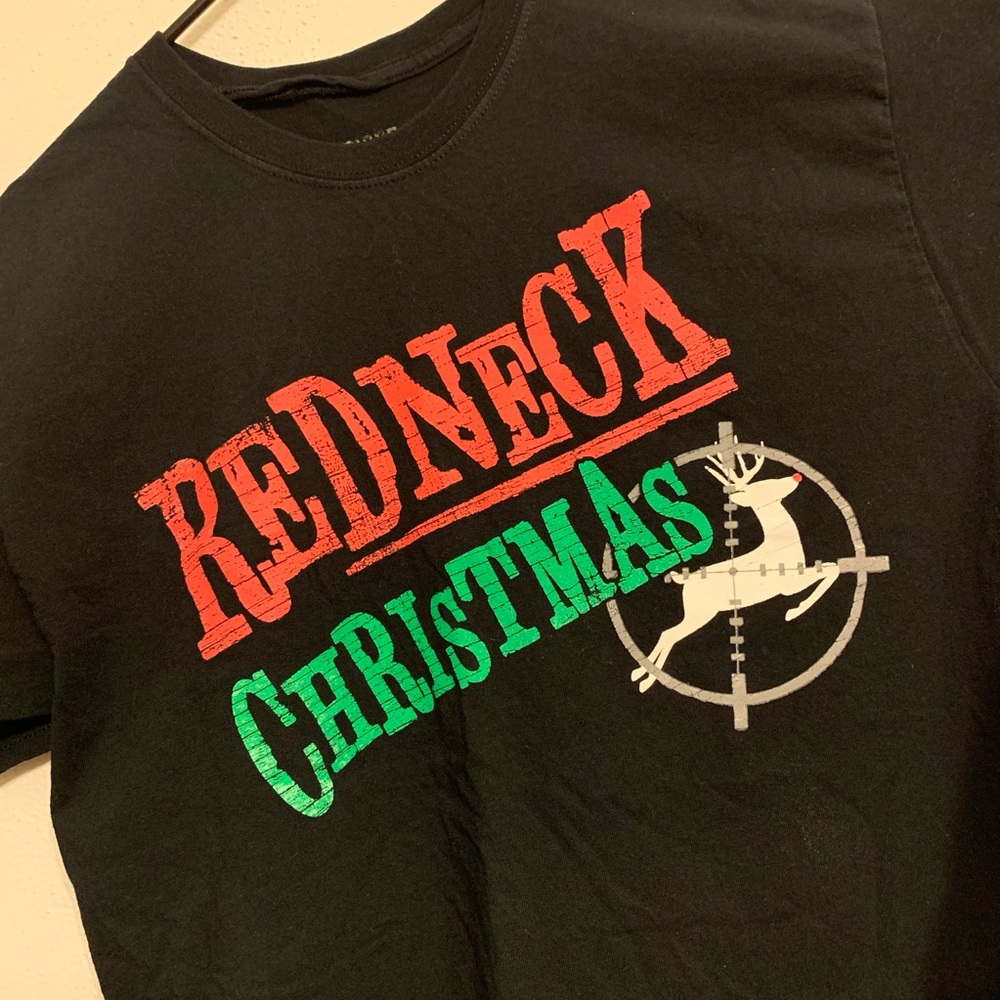 Redneck Christmas T-shirt. Large.